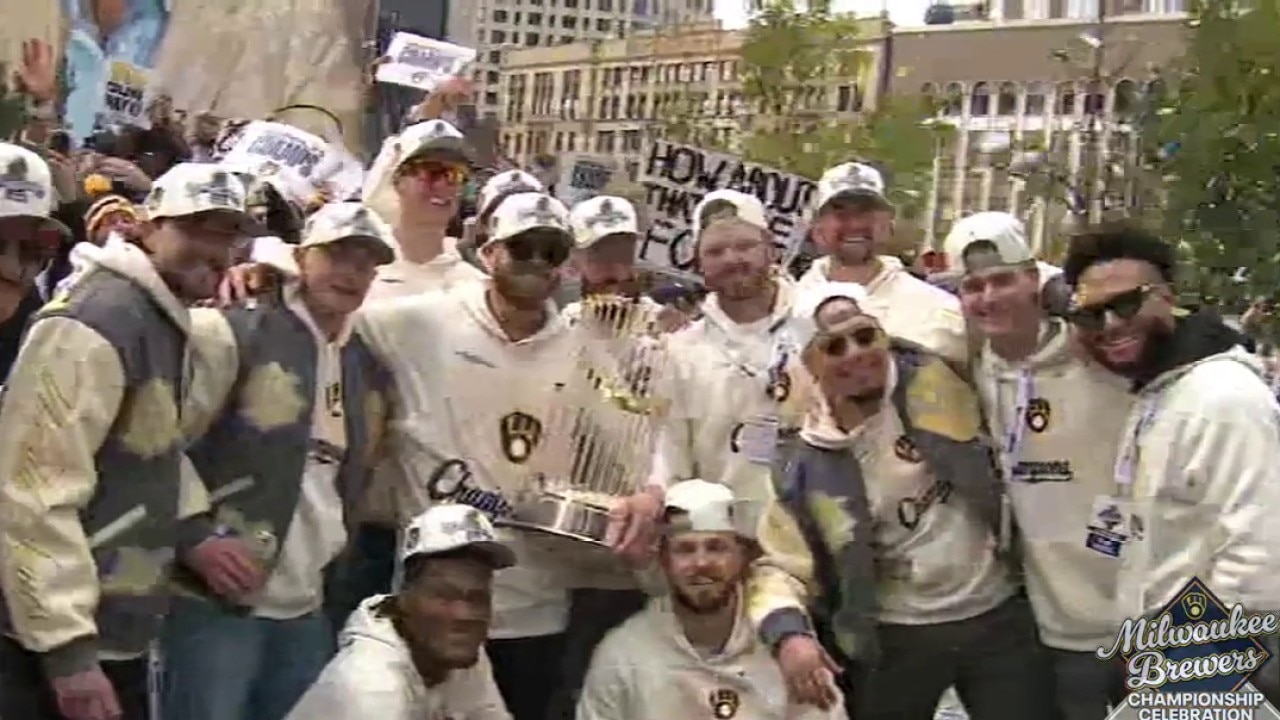 Brewers join fans on street at celebration parade — Hartland Arts news