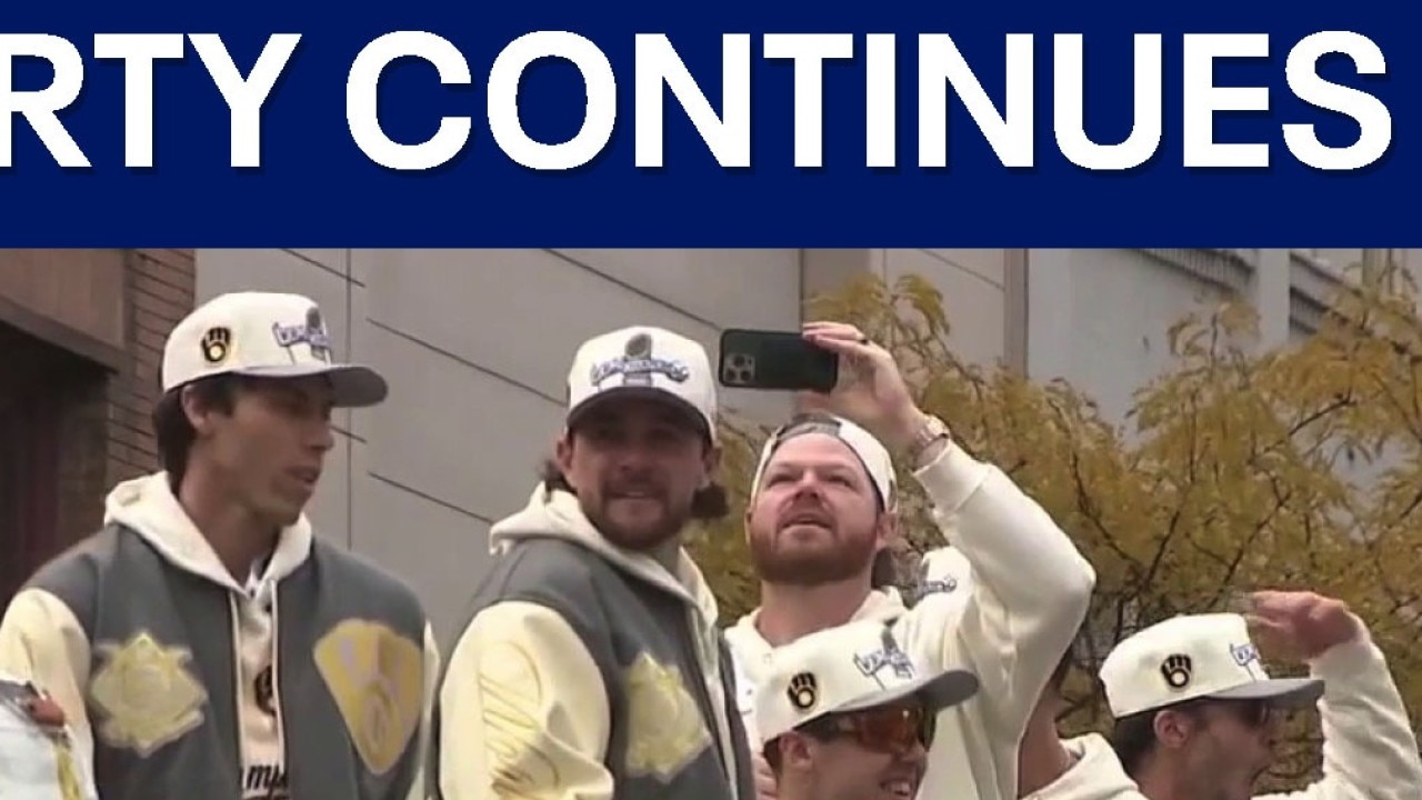 Milwaukee bars ready for crowd surge after Brewers parade — Hartland Community news